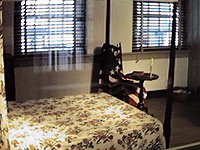 Bety Ross bedroom