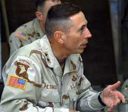 petraeus.jpg